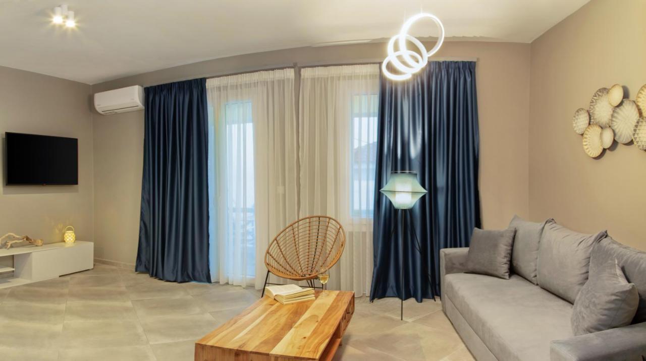 Corali Suites Andros Баці Екстер'єр фото