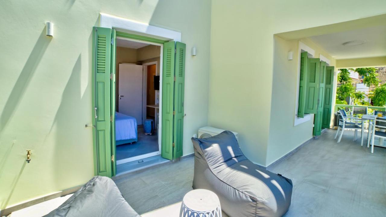 Corali Suites Andros Баці Екстер'єр фото